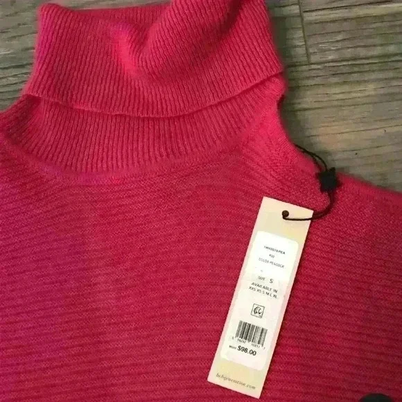 NWT BCBGENERATION SWEATER DRESS - Picture 5 of 5